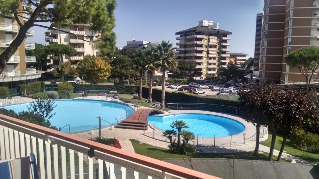 Appartamenti Puerto Do Sol Lignano Sabbiadoro Zewnętrze zdjęcie